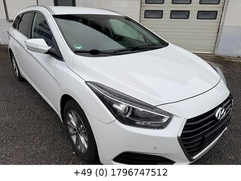 Gebraucht Hyundai i40 135 PS (99 kW) 2017 Weiß Kombi