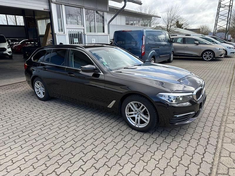 Gebraucht BMW 520 Performance 190 PS (139 kW) 2020 Braun Kombi