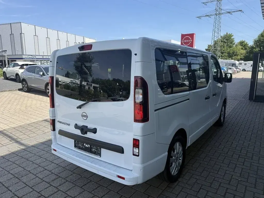 Neu Nissan Primastar Tekna 170 PS (125 kW) 2026 Weiß Van / Kleinbus