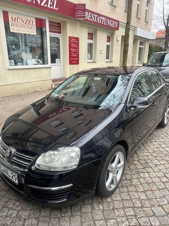 Gebraucht VW Jetta Trendline 102 PS (75 kW) 2007 Schwarz Limousine