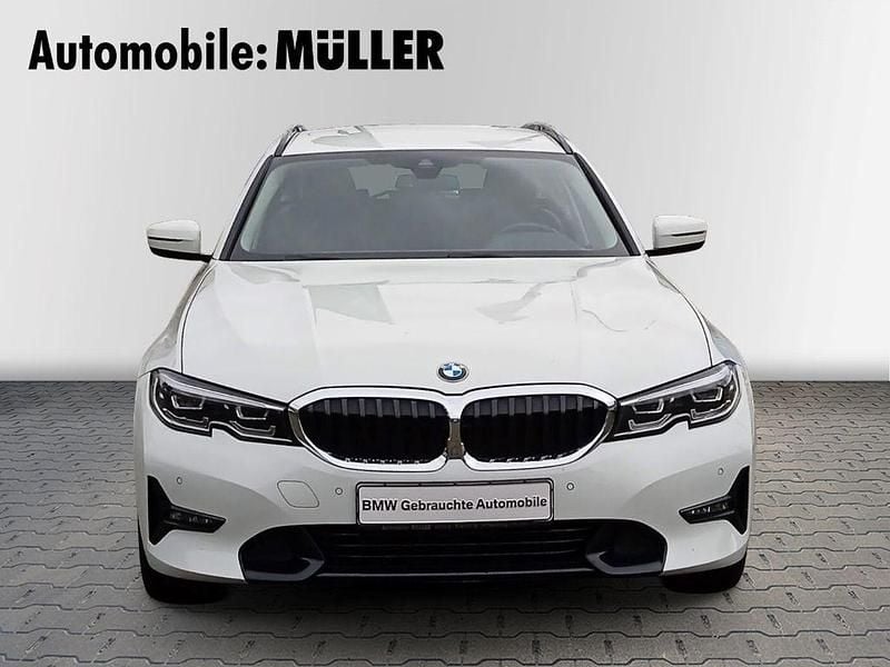 Gebraucht BMW 320 Sport Line 190 PS (139 kW) 2022 Weiss Kombi