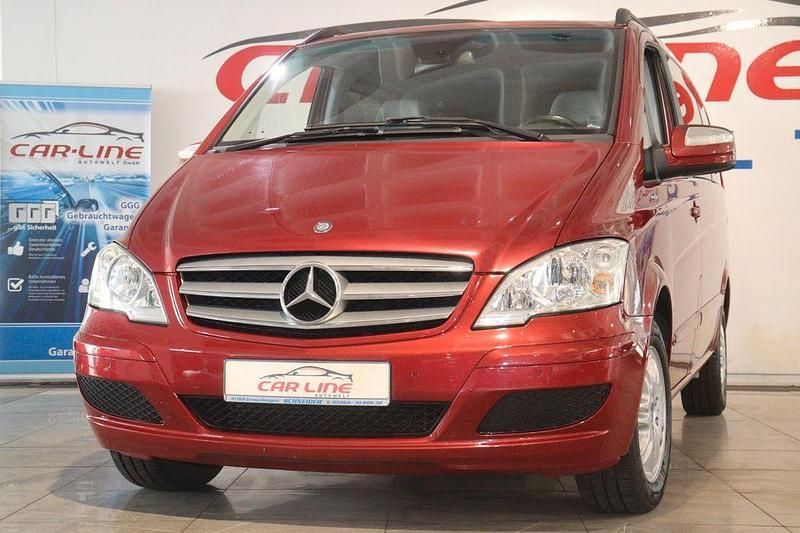 Rot Gebraucht 2011 Mercedes Viano Edition Van / Kleinbus | 18.777 € (Fairer Preis) - Bild 1/4
