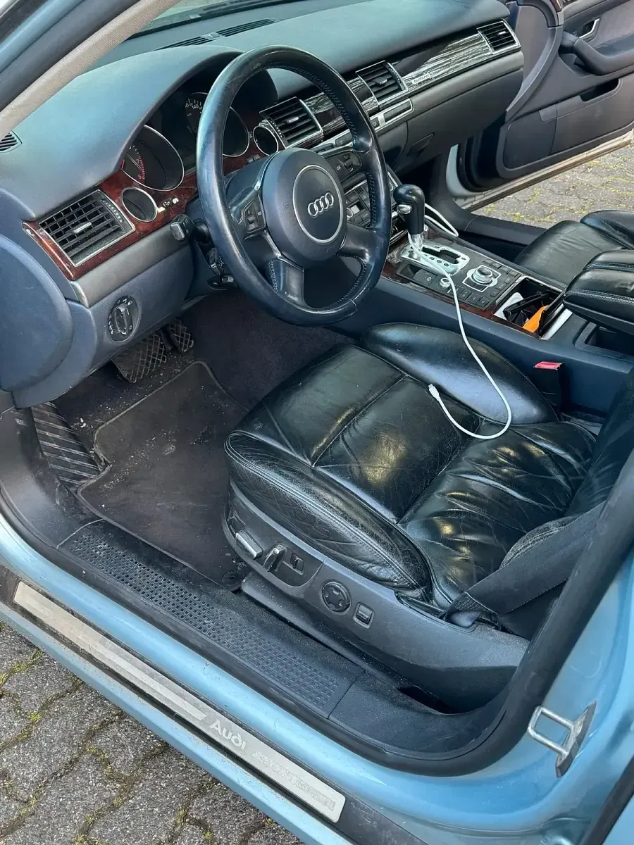Occasion Audi A8 Comfort 280 ch (205 kW) 2003 Bleue Berline