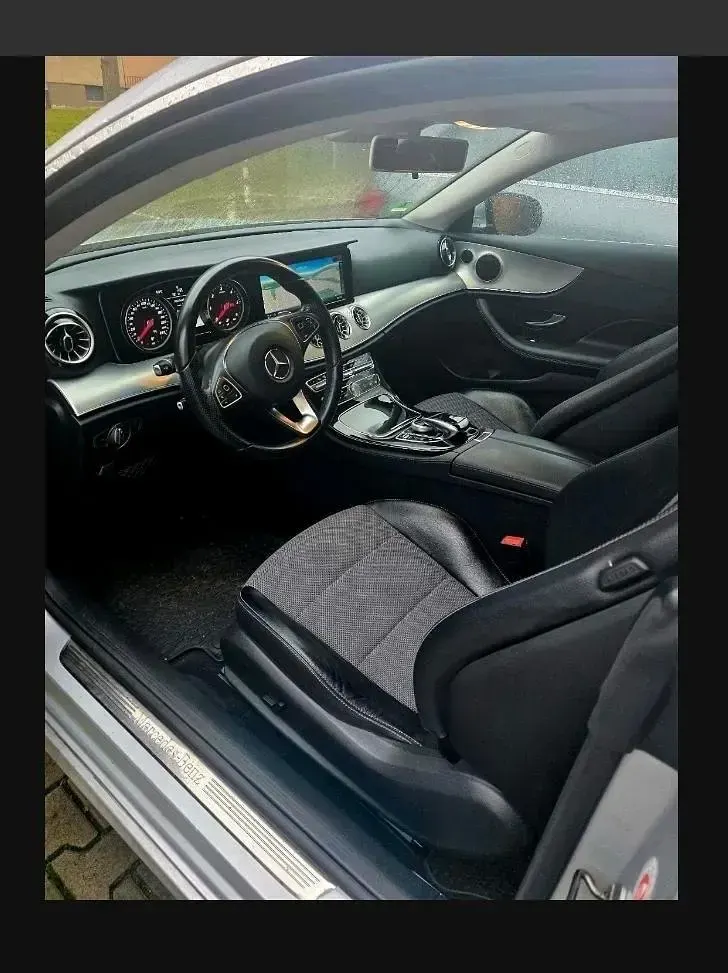 Gebraucht Mercedes E220 194 PS (142 kW) 2017 Silber Coupé