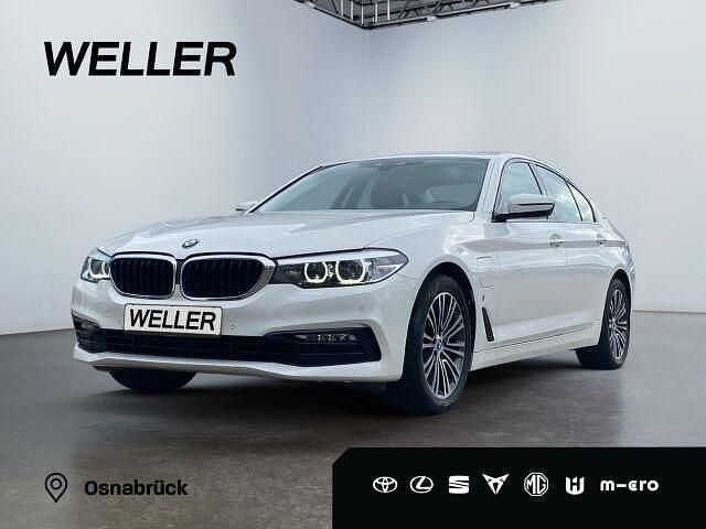 Weiss Gebraucht 2019 BMW 530 iPerformance Limousine | 28.890 € (Superpreis) - Bild 1/3