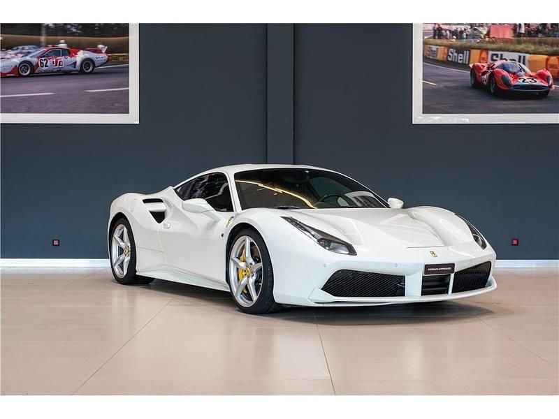 Gebraucht Ferrari 488 911 PS (670 kW) 2017 Weiß Coupé