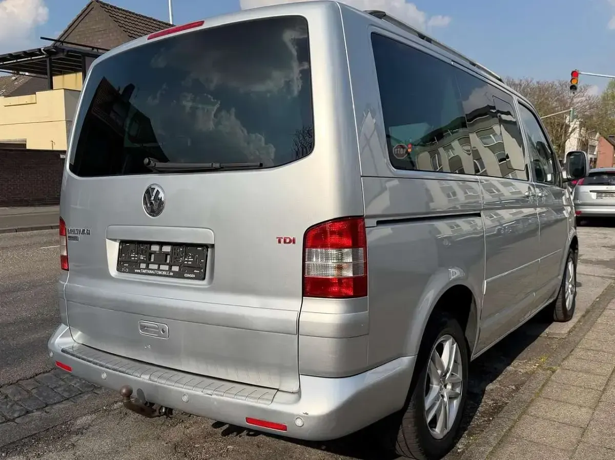 Gebraucht VW Multivan California 174 PS (127 kW) 2007 Reflexsilber metallic Van / Kleinbus