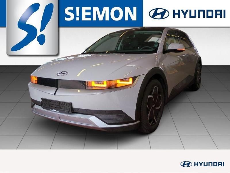 Grau Gebraucht 2024 Hyundai Ioniq 5 Techniq SUV | 33.430 € (Superpreis) - Bild 1/4