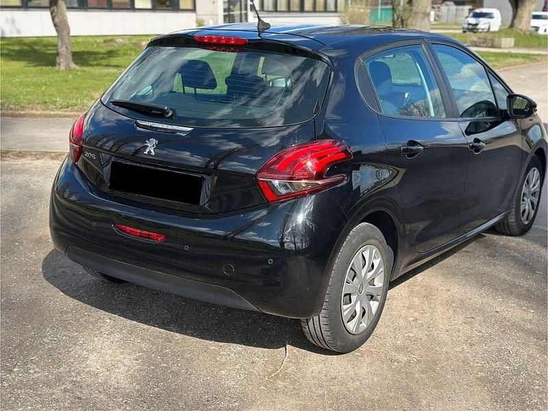 Gebraucht Peugeot 208 Active 83 PS (61 kW) 2019 Kleinwagen