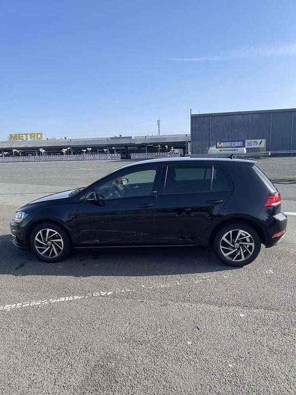 Gebraucht VW Golf VII Sound 116 PS (85 kW) 2017 Schwarz Kleinwagen