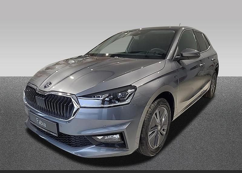 Neu Skoda Fabia Tour 116 PS (85 kW) 2026 Grau Limousine
