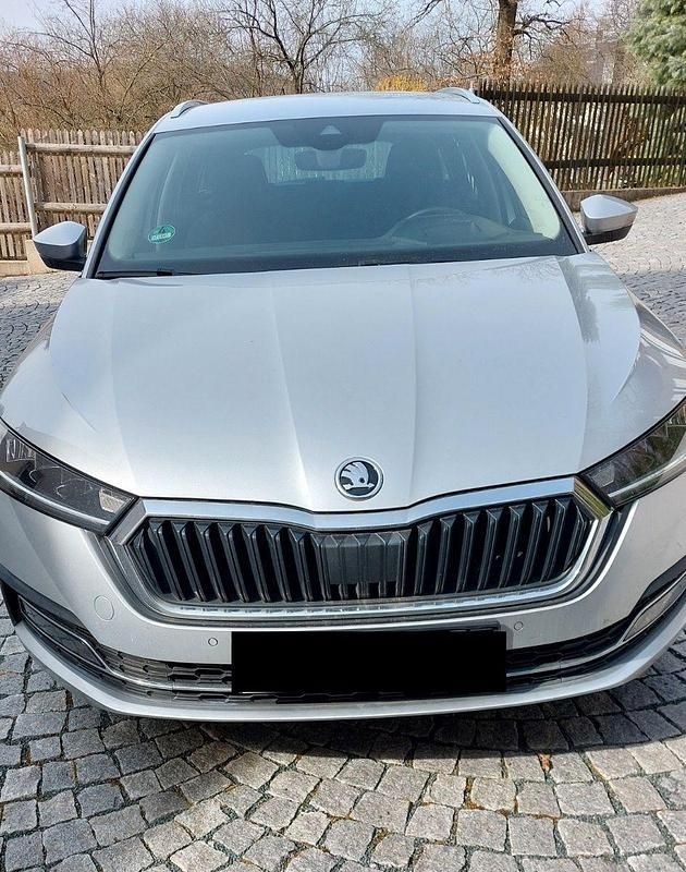 Gebraucht Skoda Octavia 116 PS (85 kW) 2023 Silber Kombi