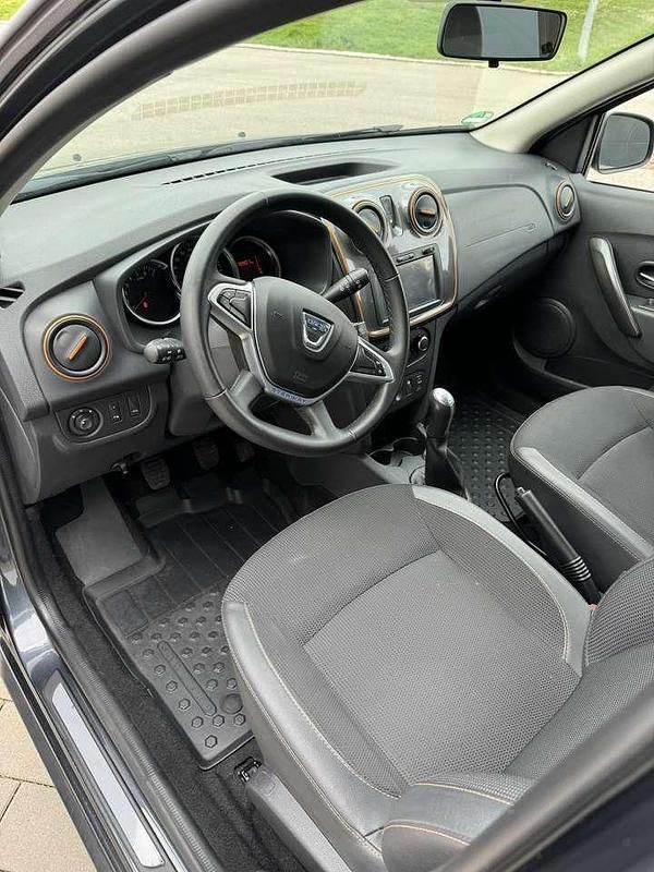 Gebraucht Dacia Sandero Stepway 90 PS (66 kW) 2017 Limousine