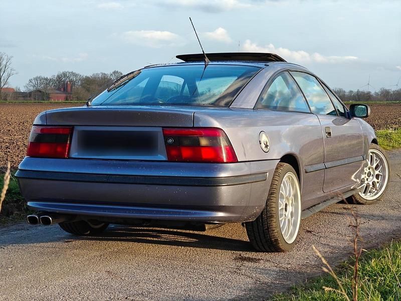 Gebraucht Opel Calibra 115 PS (84 kW) 1994 Violet Coupé