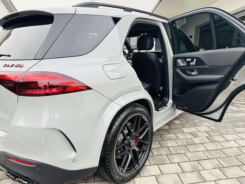 Grau Gebraucht 2025 Mercedes GLE53 AMG AMG SUV | 124.200 € (Fairer Preis) - Bild 1/4
