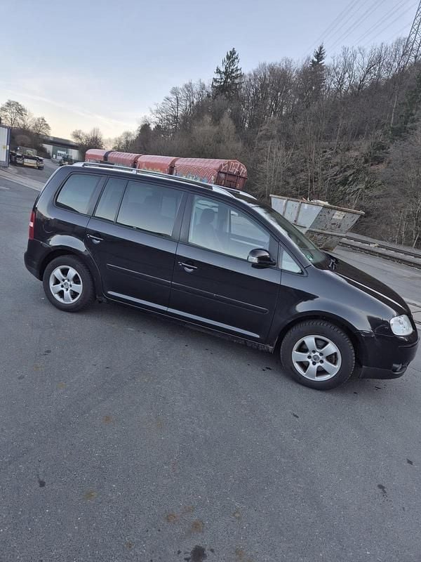 Gebraucht VW Touran 105 PS (77 kW) 2005 Schwarz Van / Kleinbus