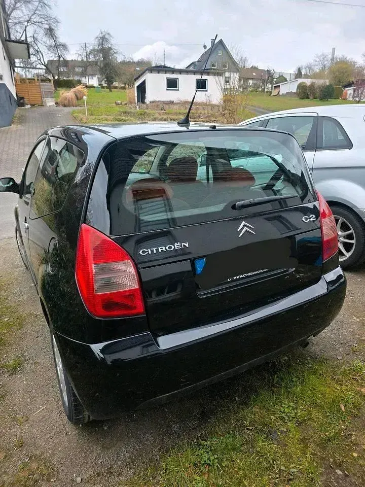 Gebraucht Citroën C2 76 PS (55 kW) 2005 Schwarz Kleinwagen