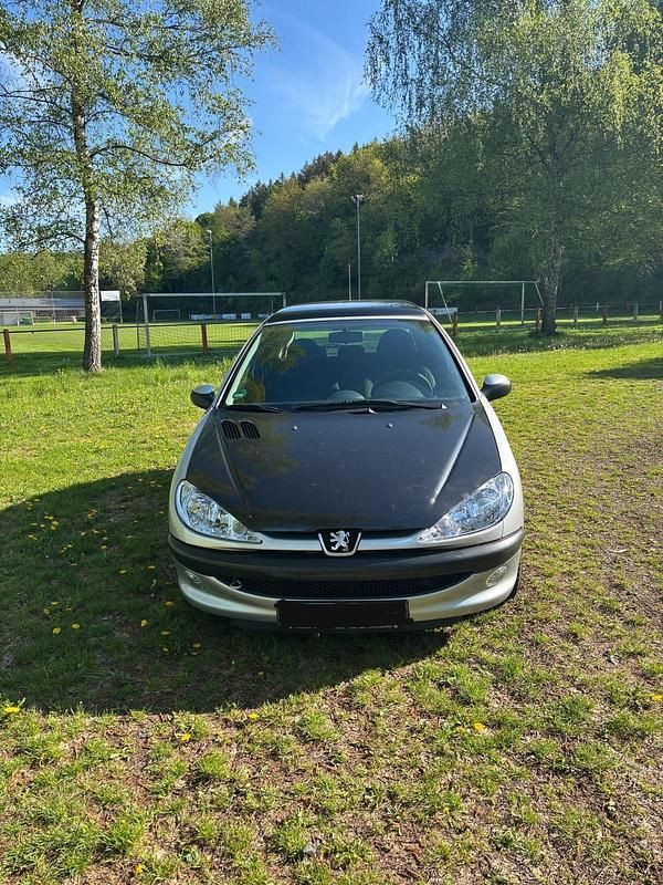 Gebraucht Peugeot 206 2003 Silber Kleinwagen