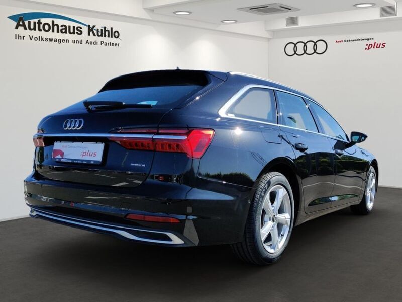 Gebraucht Audi A6 Advanced Plus 204 PS (150 kW) 2024 Mythosschwarz metallic Kombi