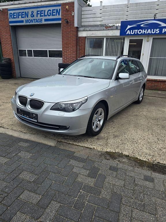 Second-hand BMW 525 197 CP (144 kW) 2009 Argintiu Break