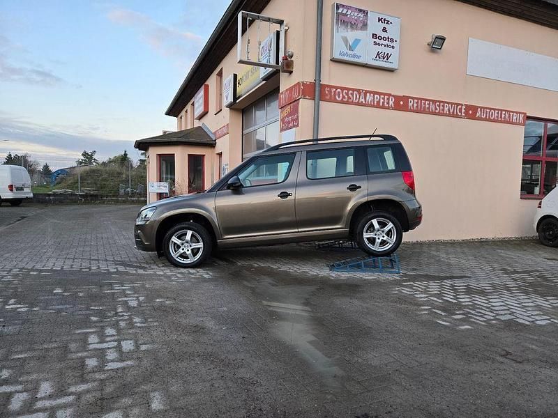 Gebraucht Skoda Yeti Active 105 PS (77 kW) 2014 Braun SUV