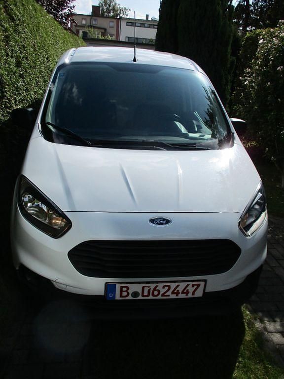 Gebraucht Ford Transit 101 PS (74 kW) 2020 Weiß Limousine