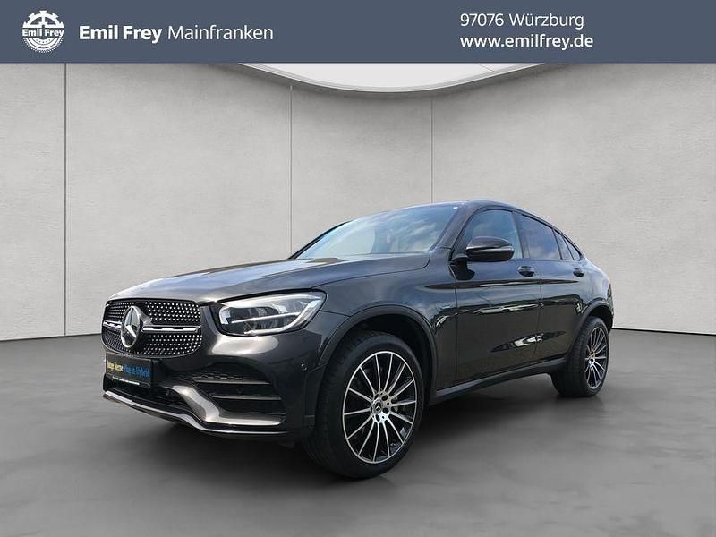 Grau Gebraucht 2021 Mercedes GLC300e AMG Coupé | 43.855 € (Guter Preis) - Bild 1/4