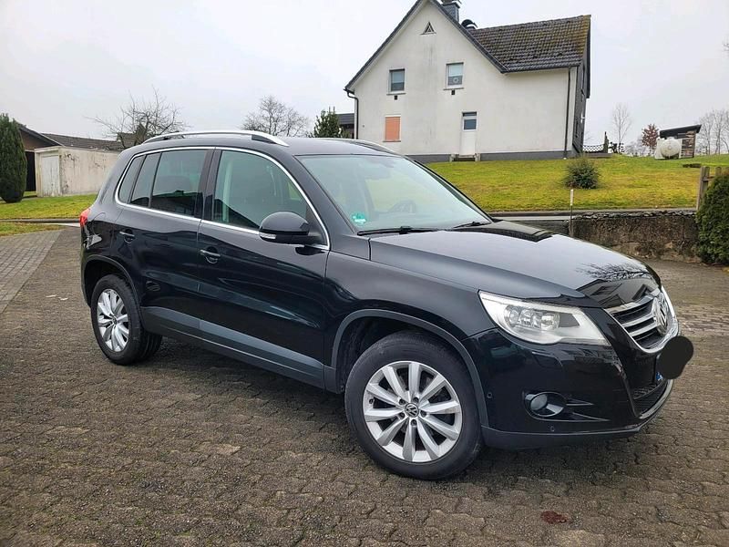 Schwarz Gebraucht 2010 VW Tiguan SUV | 6.200 € (Fairer Preis) - Bild 1/4