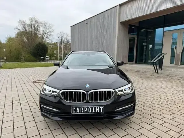Gebraucht BMW 520 Sport Line 184 PS (135 kW) 2019 Schwarz Limousine