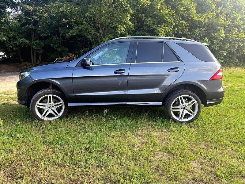 Gebraucht Mercedes ML350 AMG 306 PS (225 kW) 2014 Grau SUV