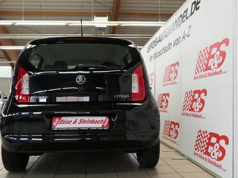 Gebraucht Skoda Citigo Active 60 PS (44 kW) 2019 Schwarz Kleinwagen