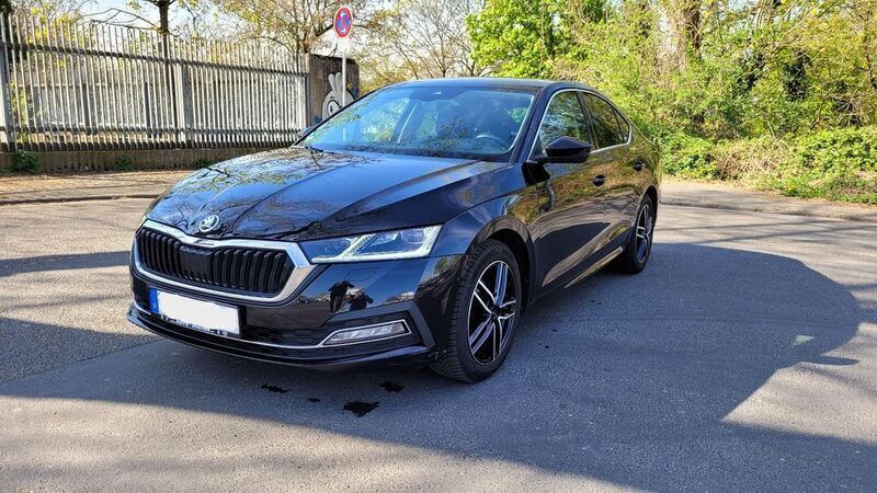 Schwarz Gebraucht 2021 Skoda Octavia G-TEC Style Limousine | 17.990 € (Fairer Preis) - Bild 1/4
