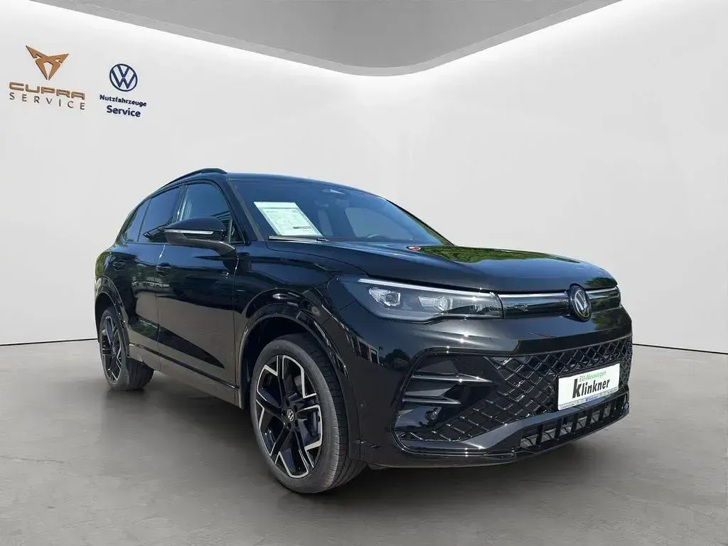 Neu VW Tiguan R-line 204 PS (150 kW) 2025 Schwarz SUV