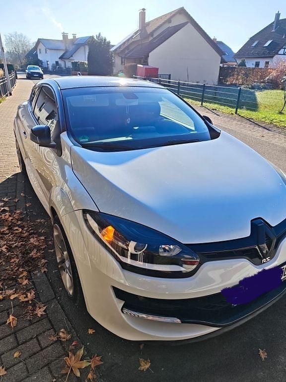Gebraucht Renault Mégane III 265 PS (194 kW) 2015 Weiß Coupé