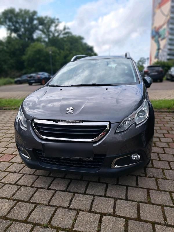Grau Gebraucht 2013 Peugeot 2008 SUV | 5.200 € (Fairer Preis) - Bild 1/4