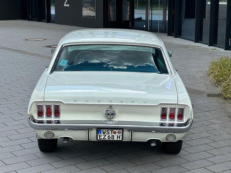 Gebraucht Ford V8 200 PS (147 kW) 1968 Weiß Coupé