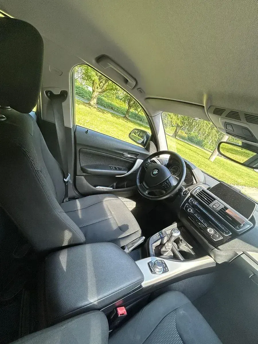 Gebraucht BMW 116 Advantage 109 PS (80 kW) 2017 Schwarz Kleinwagen