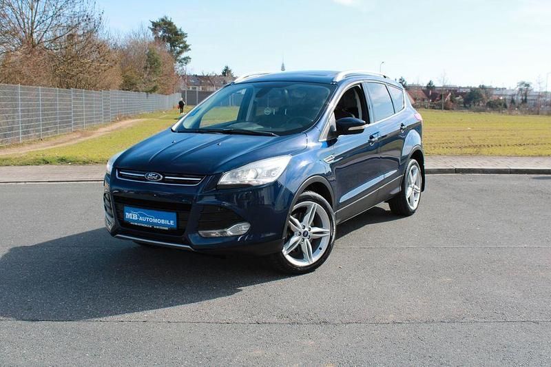 Gebraucht Ford Kuga Titanium 163 PS (119 kW) 2013 Blau SUV