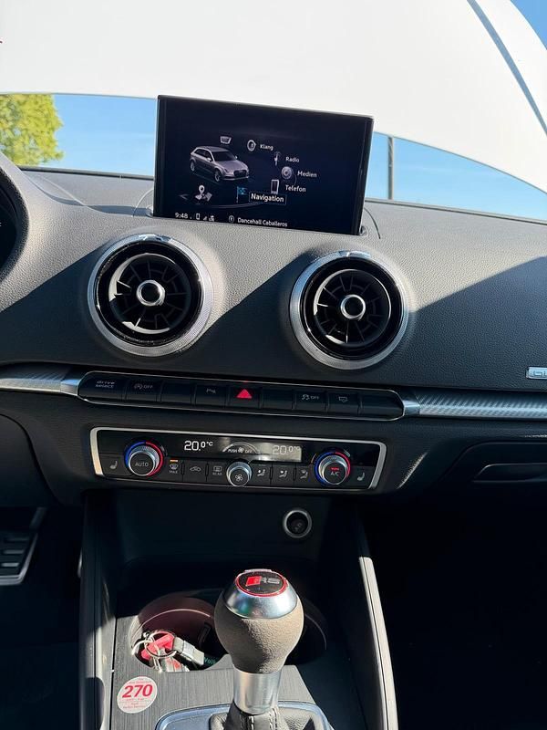 Second-hand Audi RS3 400 CP (294 kW) 2018 Alb Berlinǎ