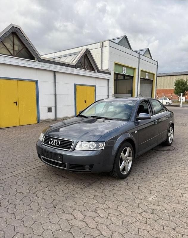 Gebraucht Audi A4 131 PS (96 kW) 2002 Grau Limousine