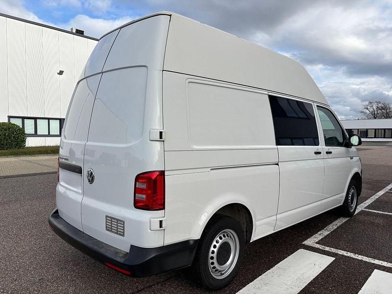 Gebraucht VW Transporter 102 PS (75 kW) 2019 Weiß Van