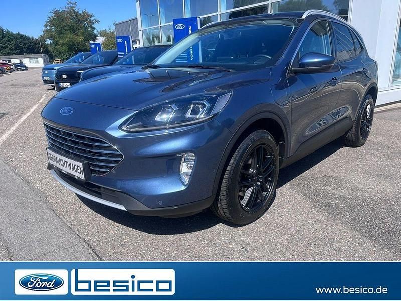 Chrome blue metallic (blau) Gebraucht 2022 Ford Kuga Titanium SUV | 25.980 € (Fairer Preis) - Bild 1/4
