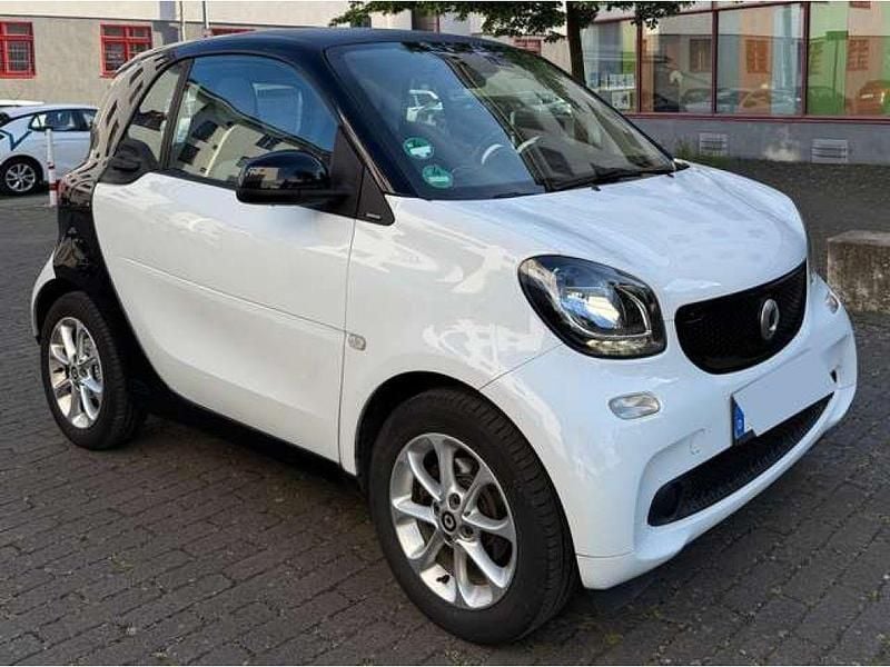 Gebraucht Smart ForTwo Coupé 71 PS (52 kW) 2015 Weiß Kleinwagen