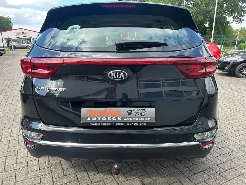 Gebraucht Kia Sportage 132 PS (97 kW) 2022 Schwarz SUV