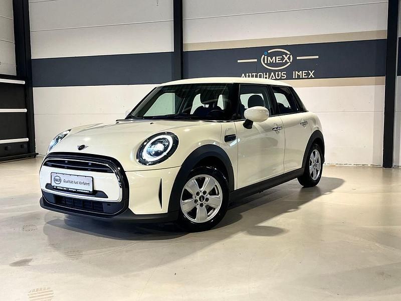 Weiß Gebraucht 2022 Mini Cooper Kleinwagen | 17.999 € (Superpreis) - Bild 1/4