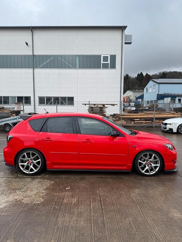 Gebraucht Mazda 3 260 PS (191 kW) 2008 Rot Kleinwagen
