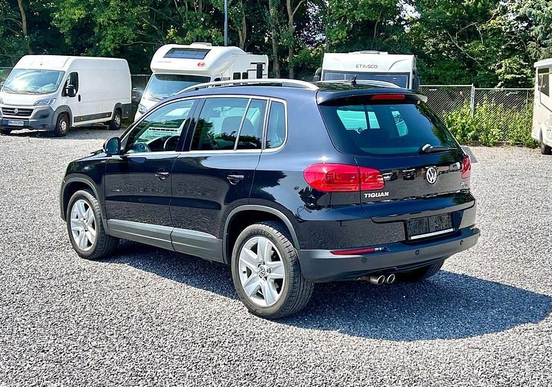 Gebraucht VW Tiguan LOUNGE 184 PS (135 kW) 2016 Schwarz SUV