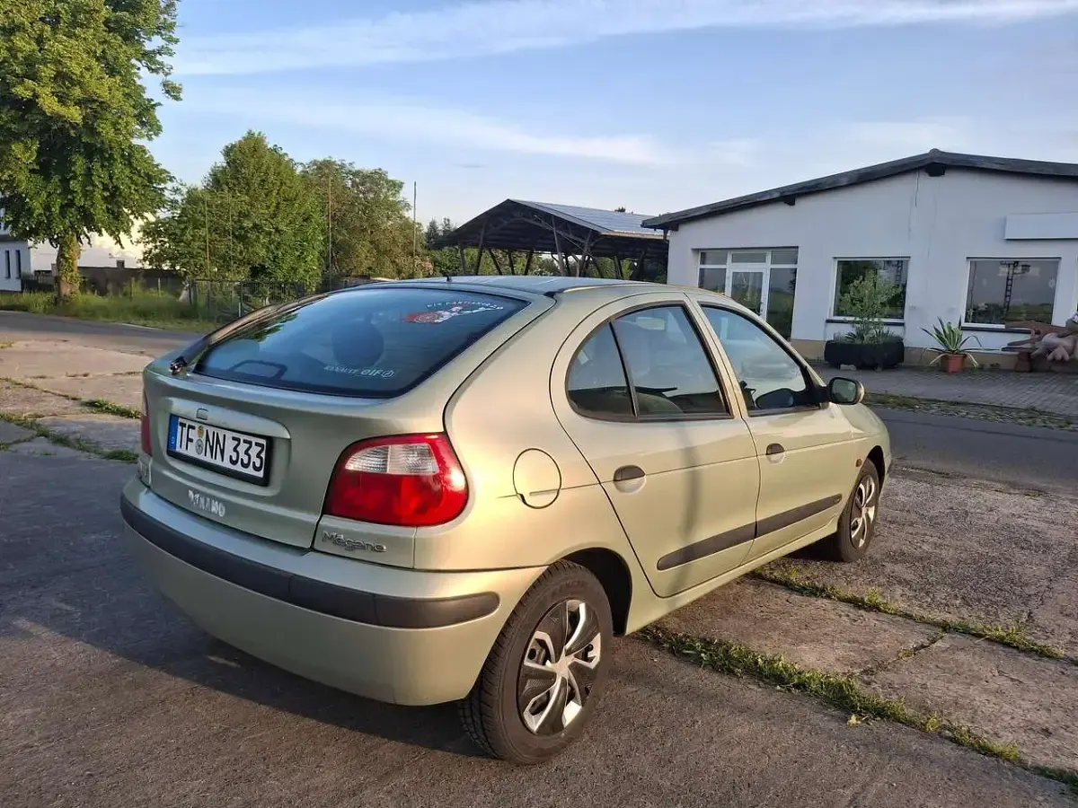 Gebraucht Renault Mégane II Expression 95 PS (69 kW) 2002 Bronze Limousine