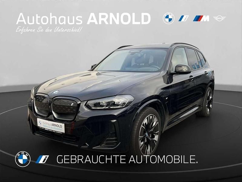 M carbonschwarz Gebraucht 2022 BMW iX3 M Sport SUV | 41.310 € (Etwas zu teuer) - Bild 1/4