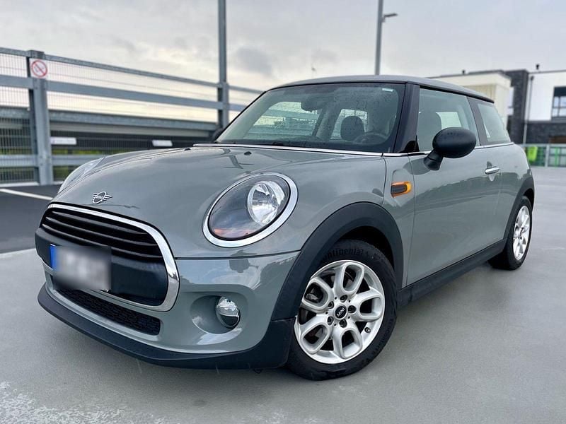 Grau Gebraucht 2018 Mini ONE Kleinwagen | 12.600 € (Fairer Preis) - Bild 1/4